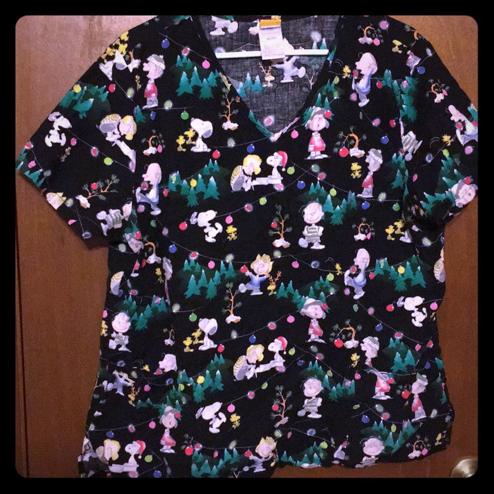 Peanuts Christmas scrub top